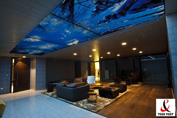 Sử dụng trần xuyên sáng giúp trần nhà đẹp và hợp phong thủy hơn