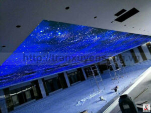 Thi công trần xuyên sáng bể bơi trong nhà tại TTTM Quảng Ninh